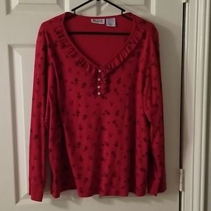 Pullover Top with V-neck